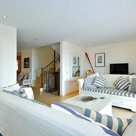 Playa De Fanabe Sleeps 6 Wifi Willa